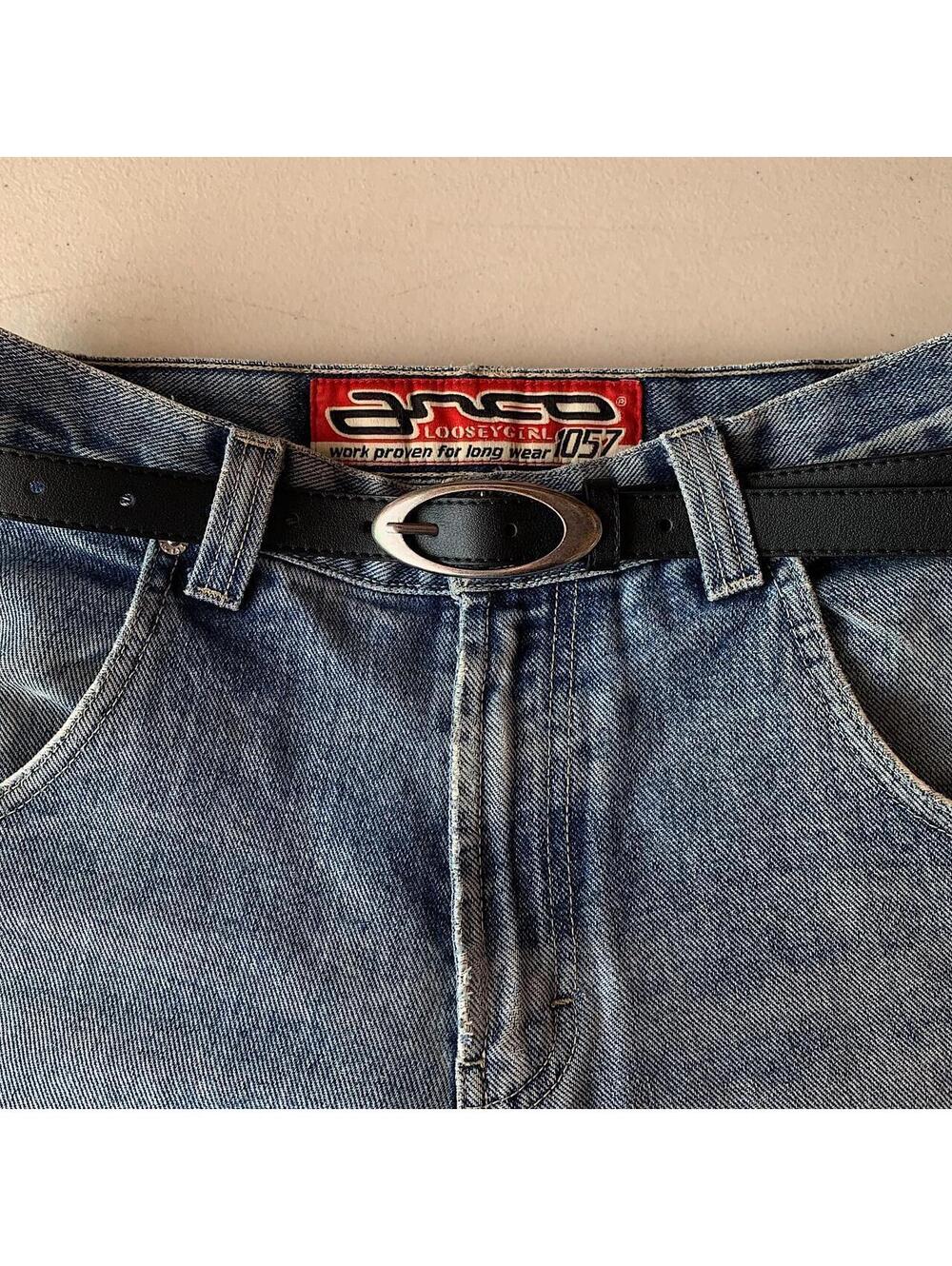Y2k 2000s Cyber Oval simplistic belt buckle slim black belt. 40 inches length